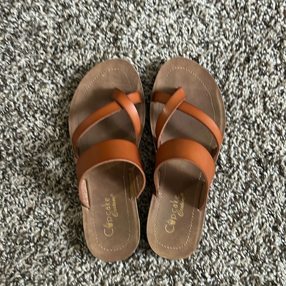 Girls sandals